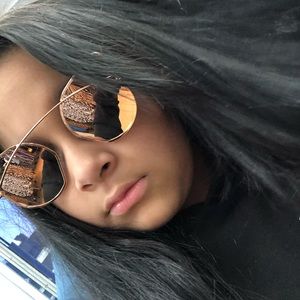 Meet your Posher, Matilde